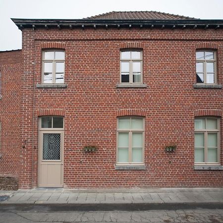Au Pied Du Hetre Villa Турне Екстериор снимка