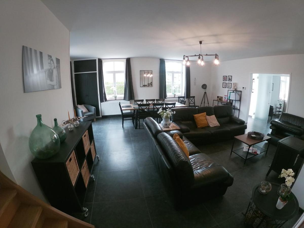 Au Pied Du Hetre Villa Турне Екстериор снимка